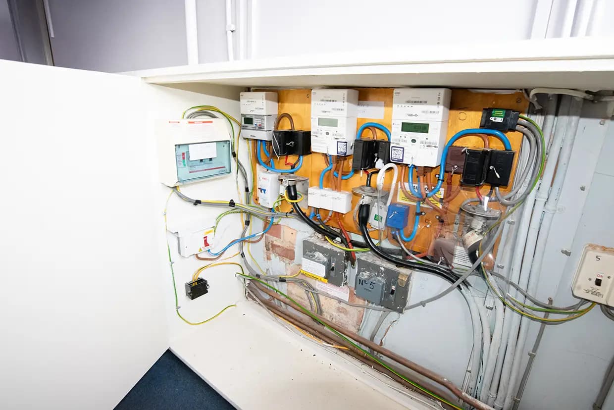 property photo 14 of 16