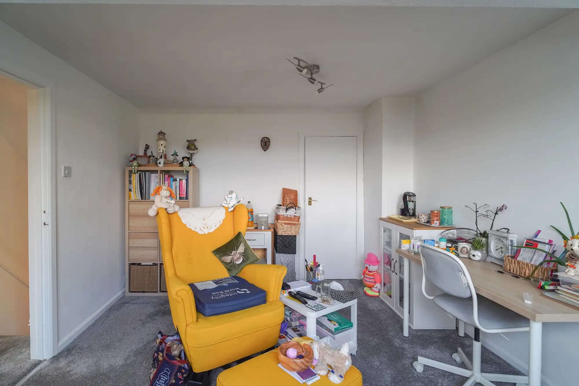 property photo 11 of 30