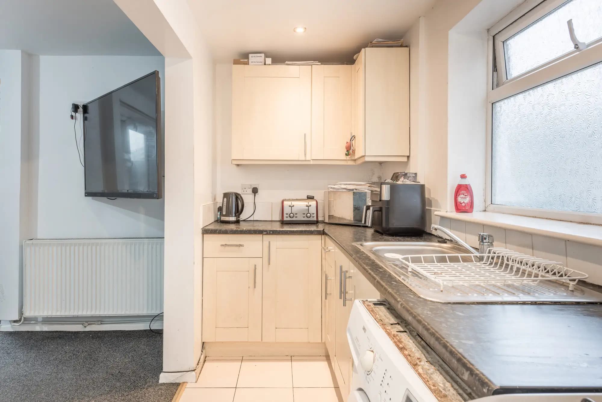 property photo 10 of 37