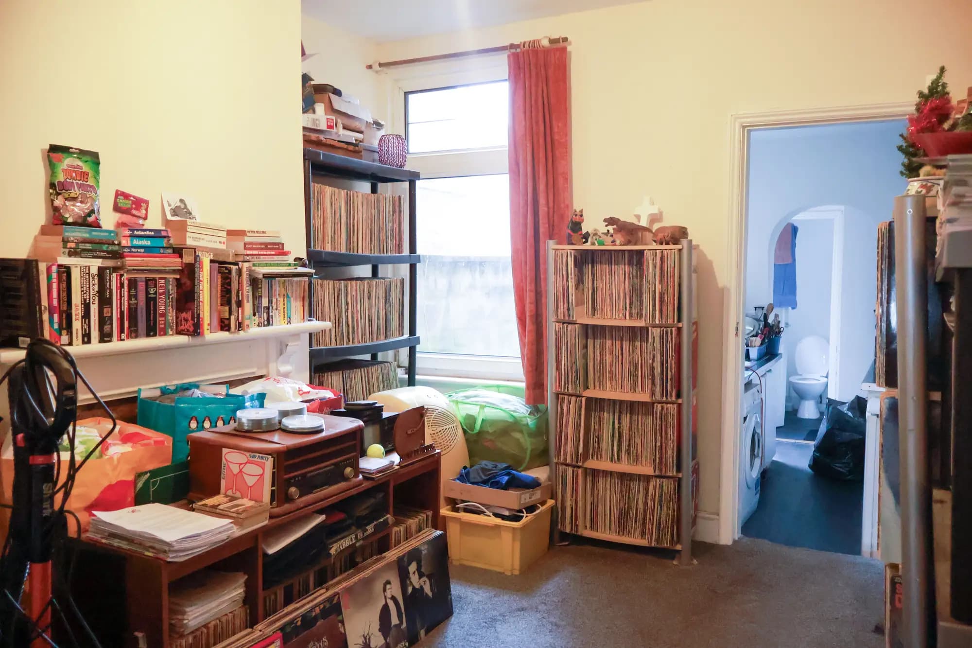 property photo 4 of 16
