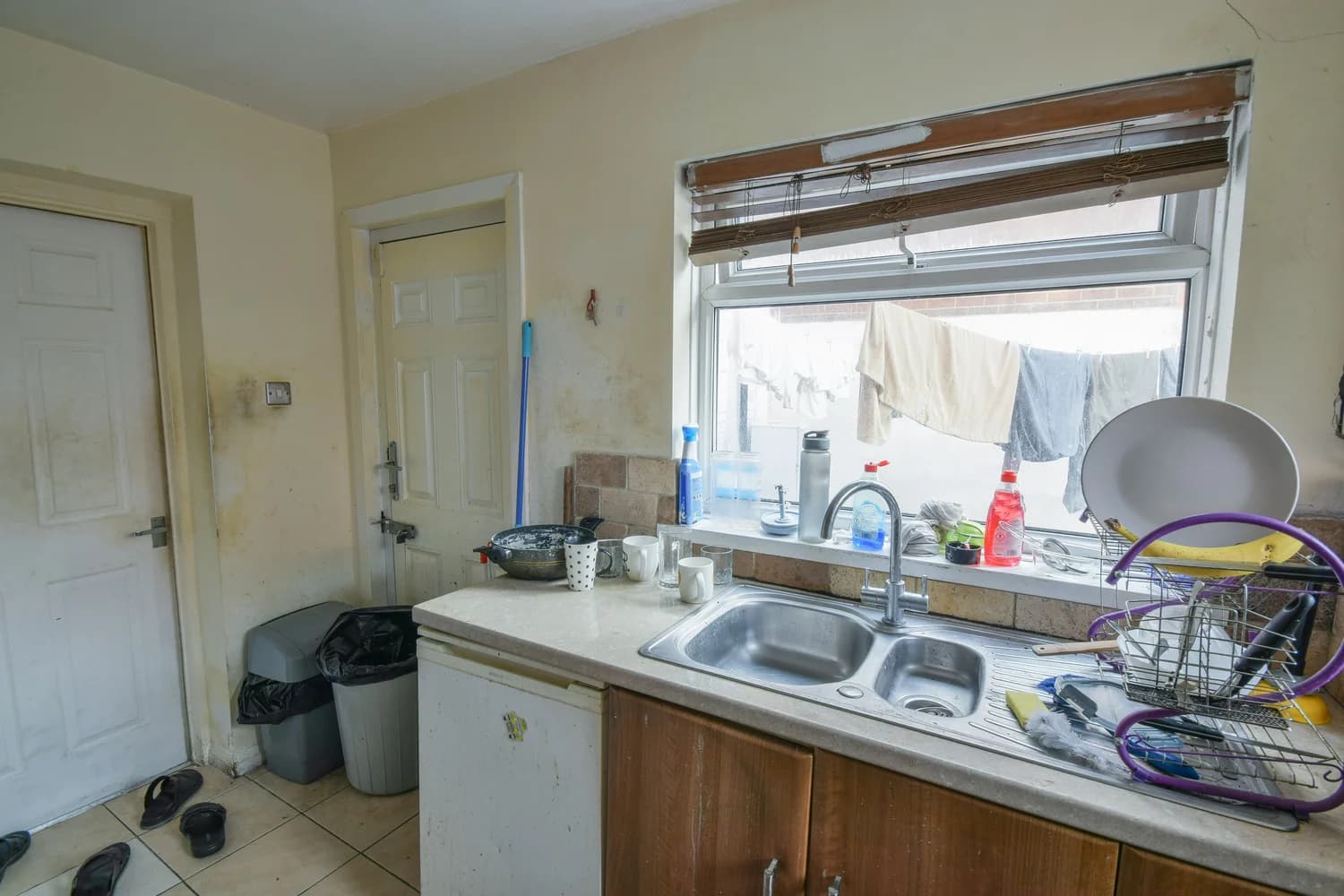 property photo 4 of 10