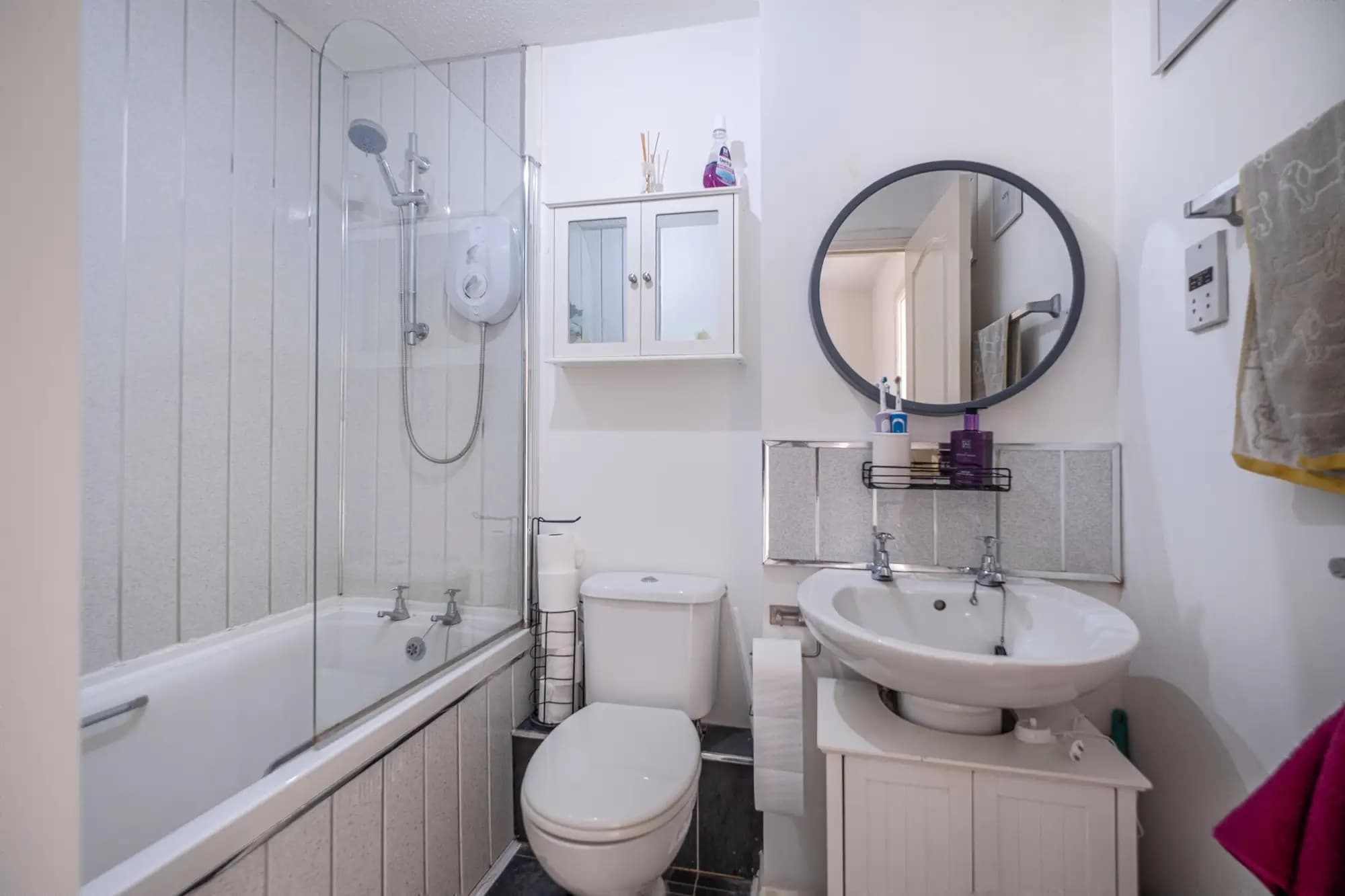 property photo 11 of 28