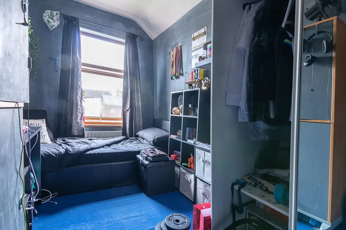 property photo 11 of 31
