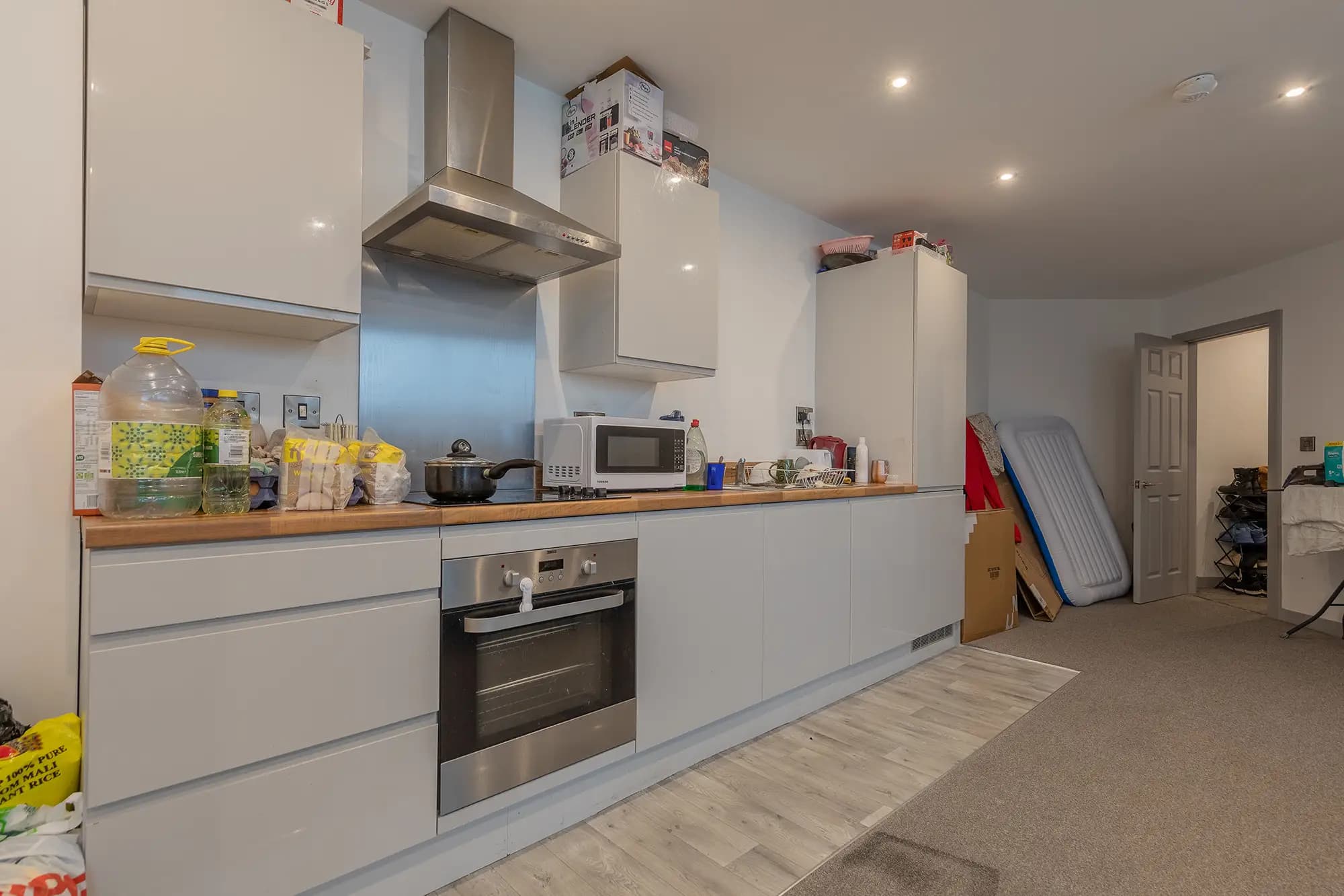 property photo 7 of 19