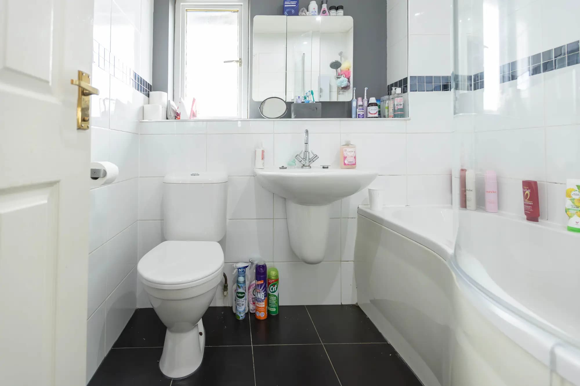 property photo 13 of 38