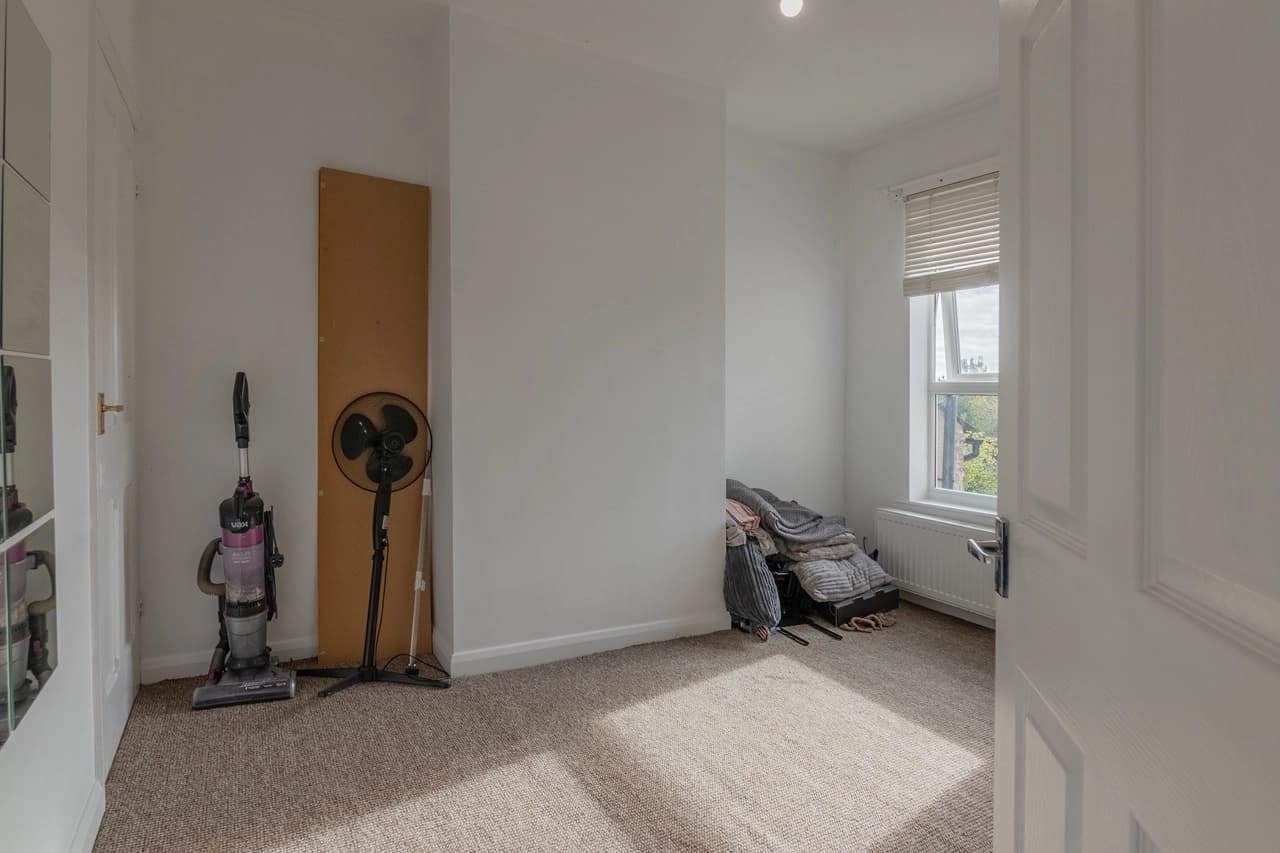property photo 20 of 28