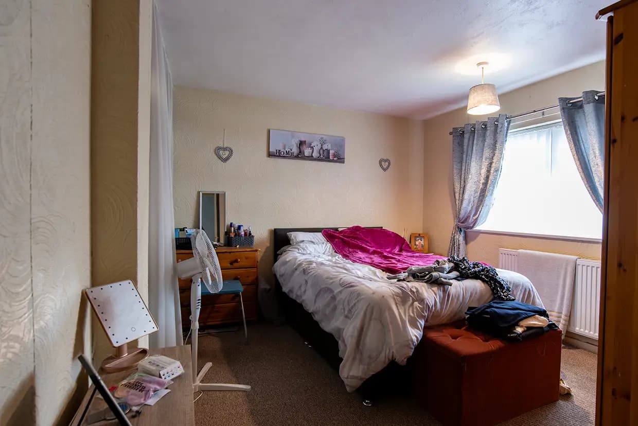 property photo 12 of 25