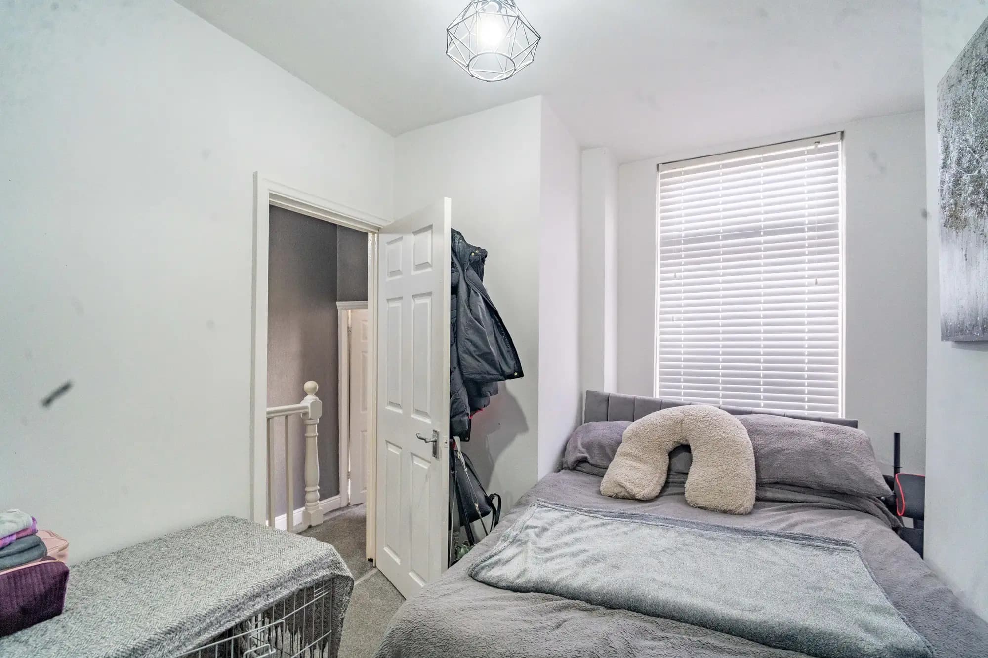property photo 11 of 15