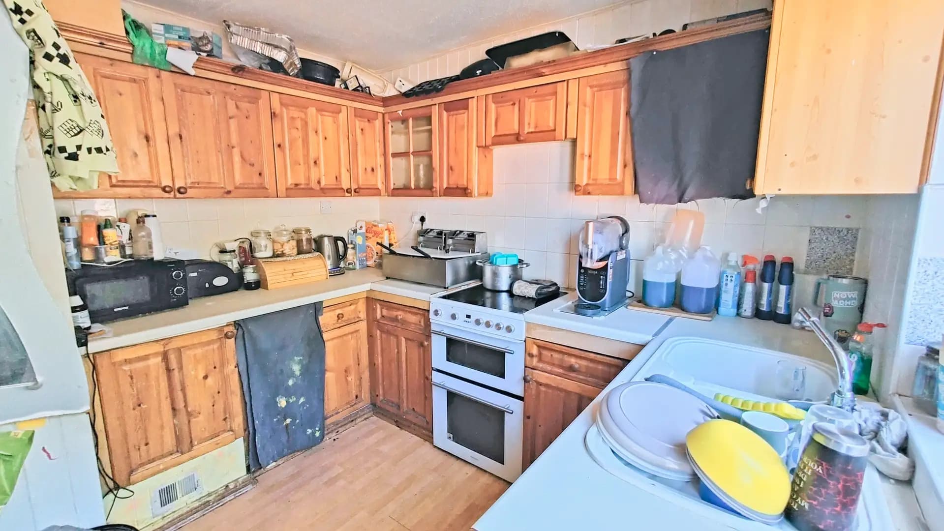 property photo 3 of 26