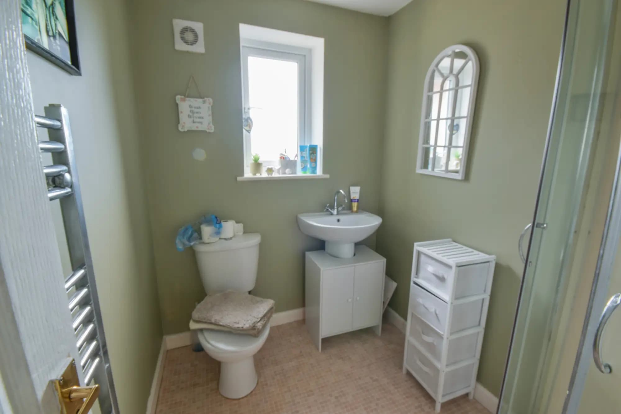 property photo 6 of 14