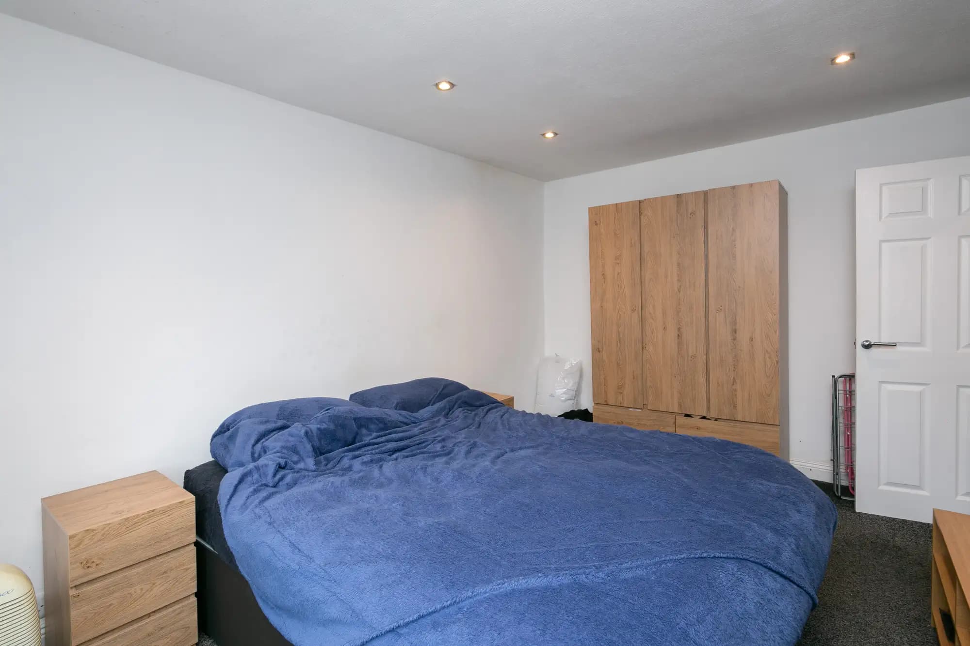 property photo 11 of 15