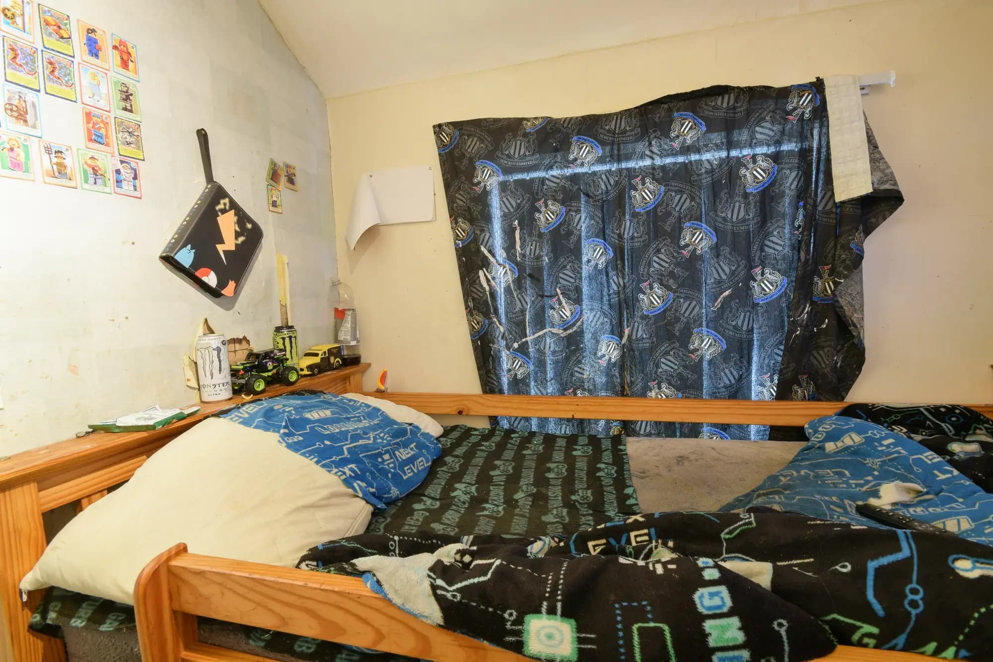 property photo 9 of 14