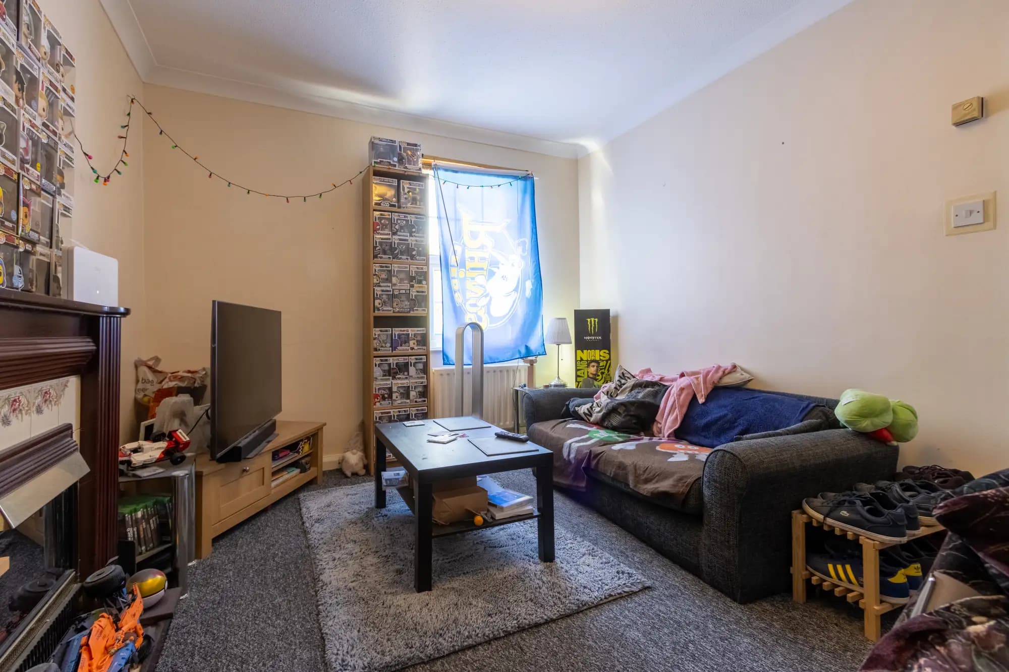 property photo 4 of 16