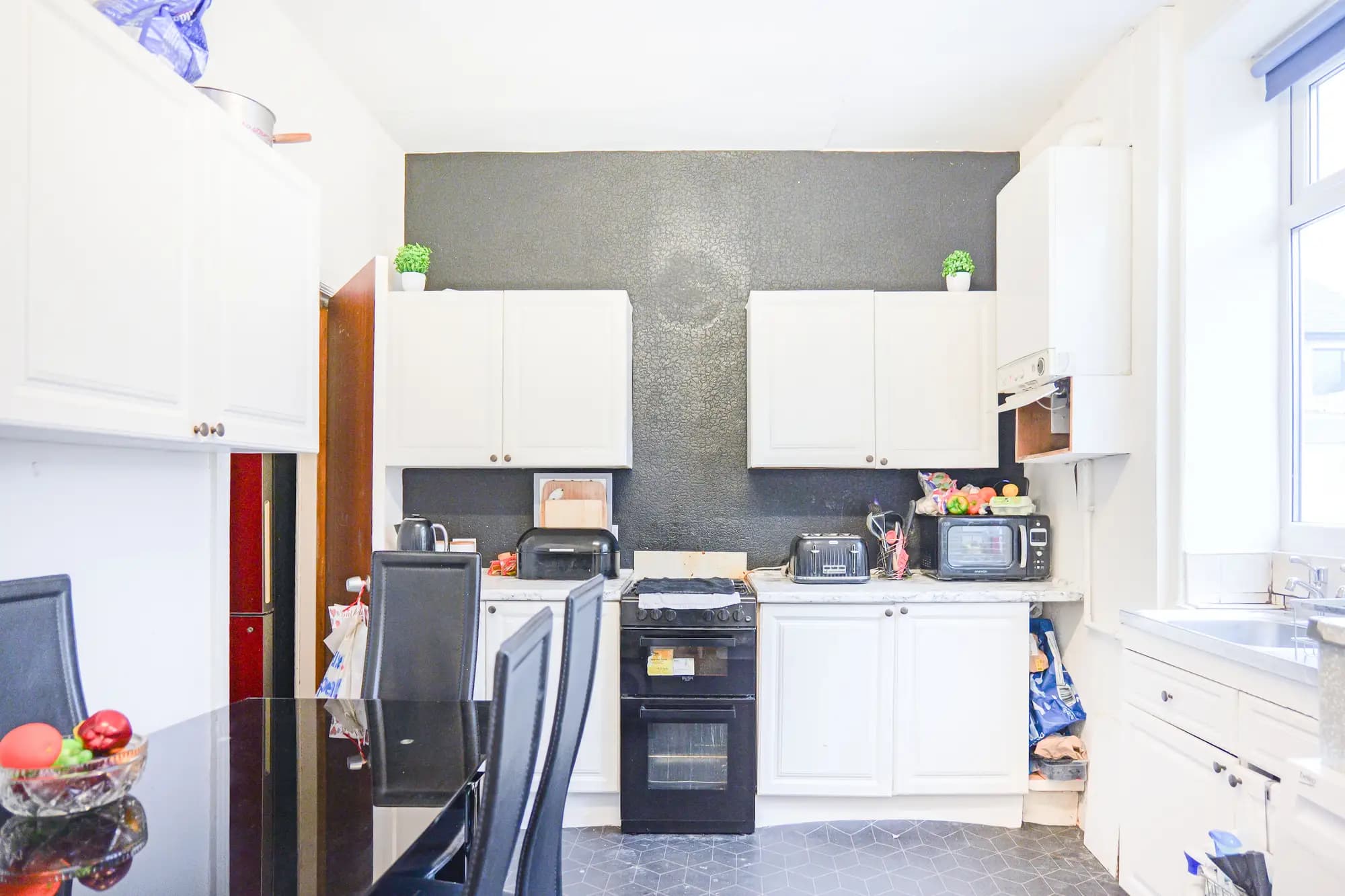 property photo 4 of 24