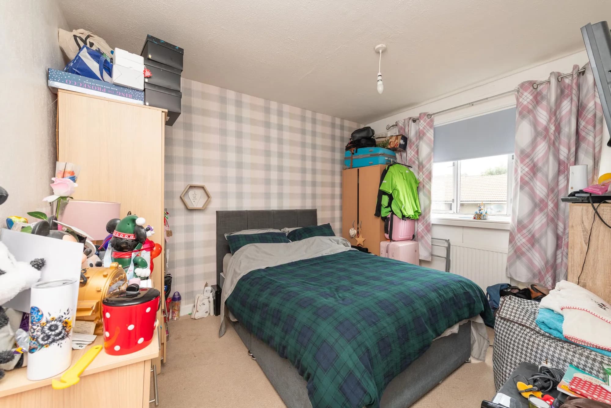 property photo 9 of 14