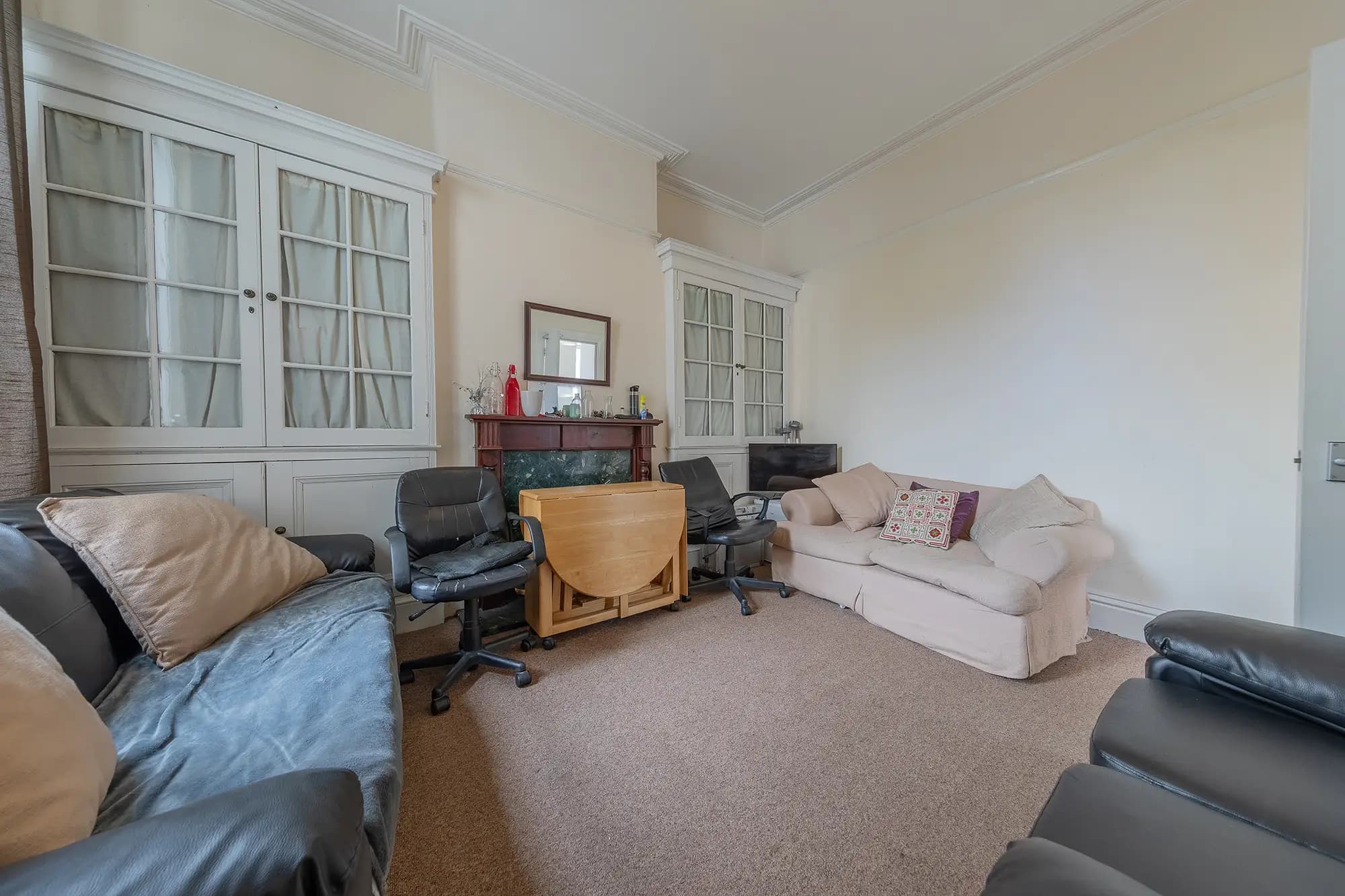 property photo 3 of 23