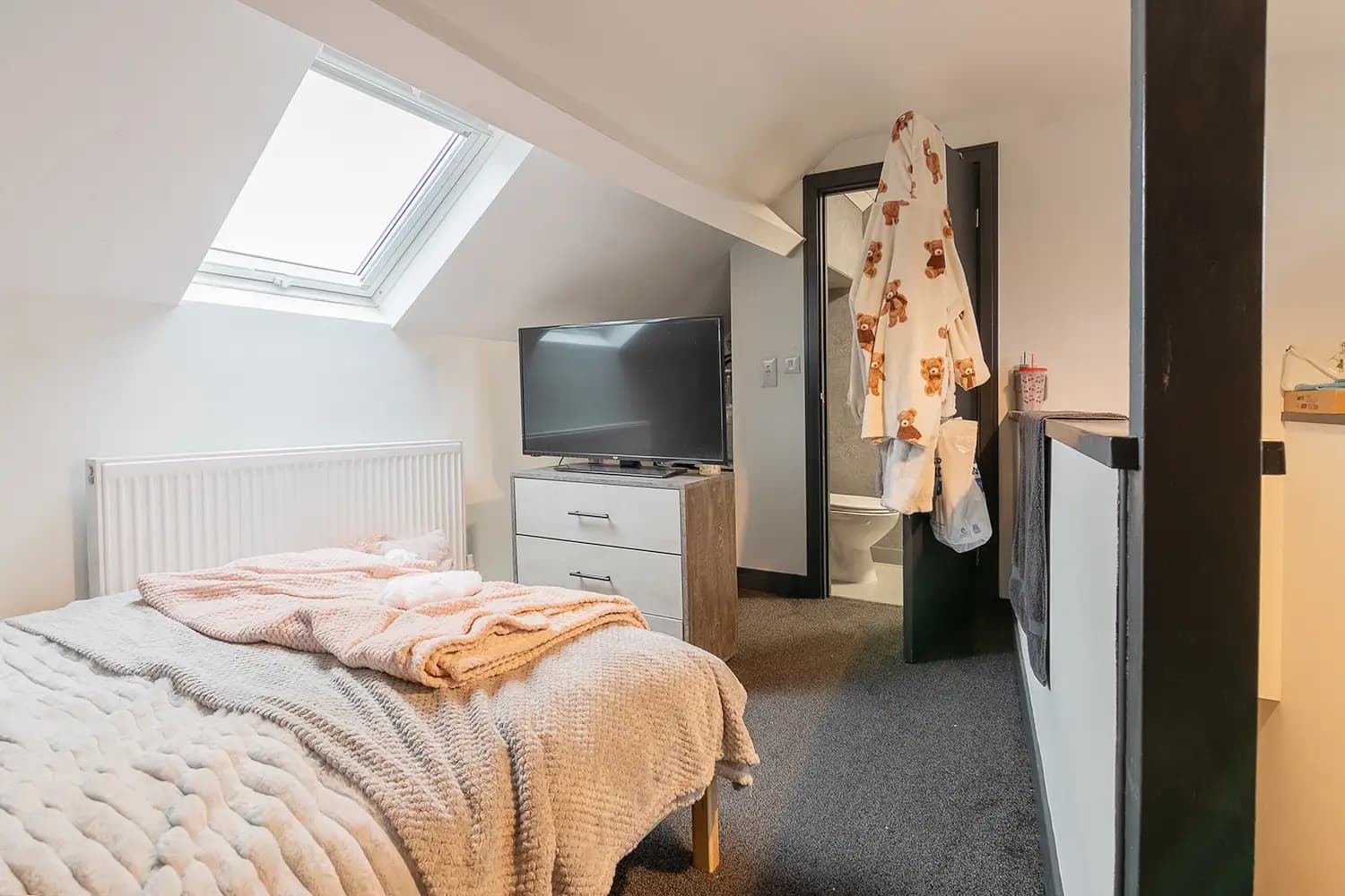 property photo 24 of 42