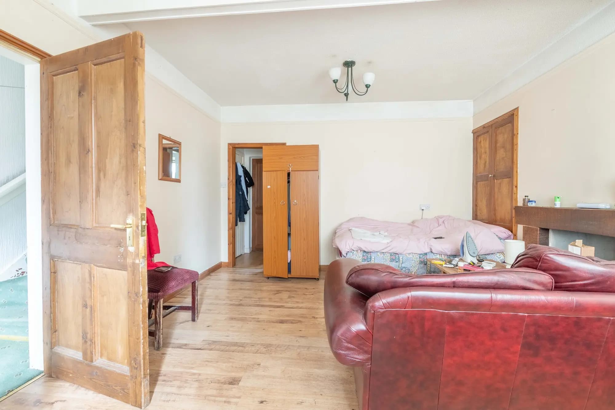 property photo 5 of 22