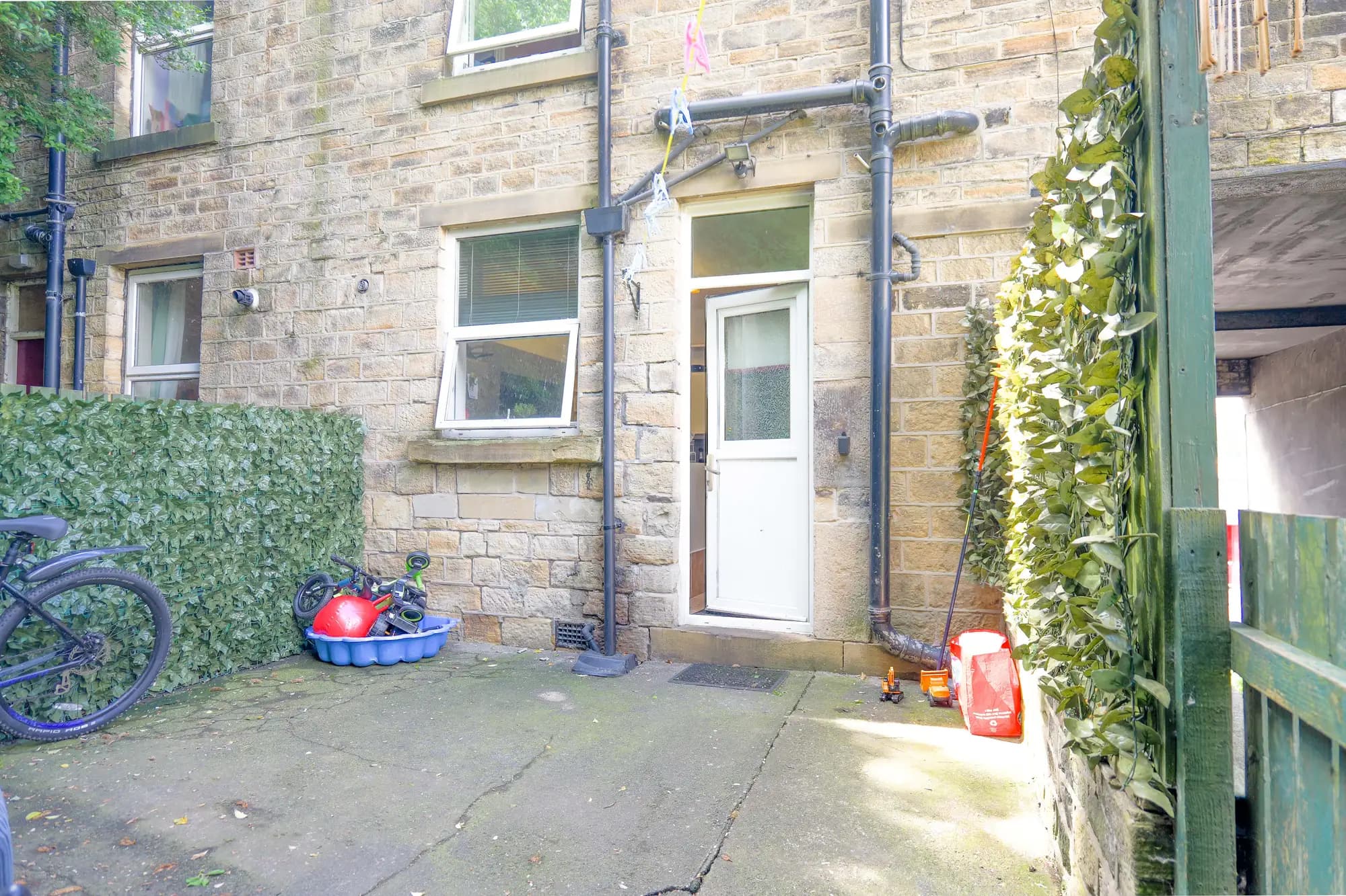 property photo 19 of 20