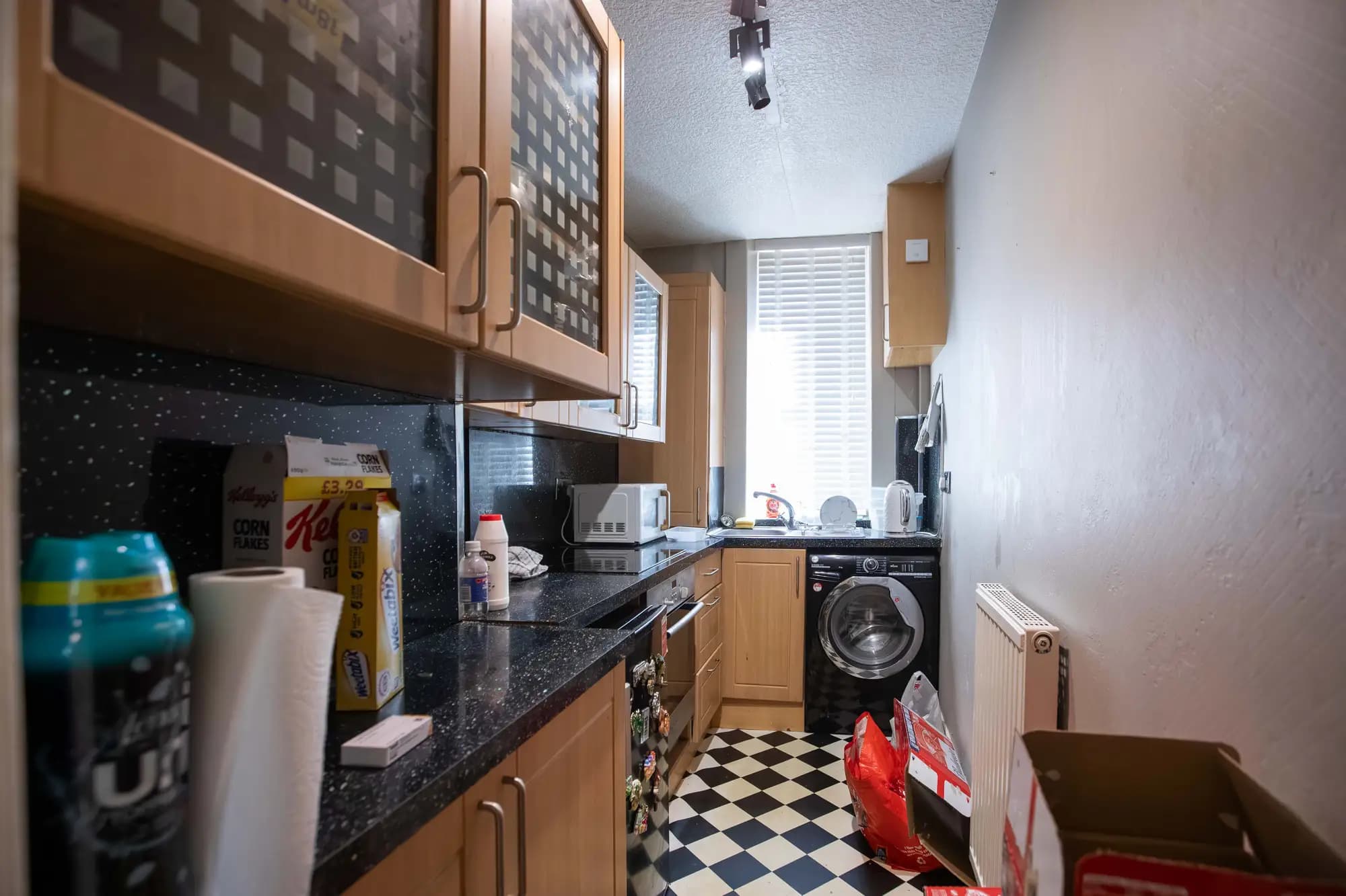 property photo 9 of 28