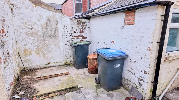 property photo 14 of 18