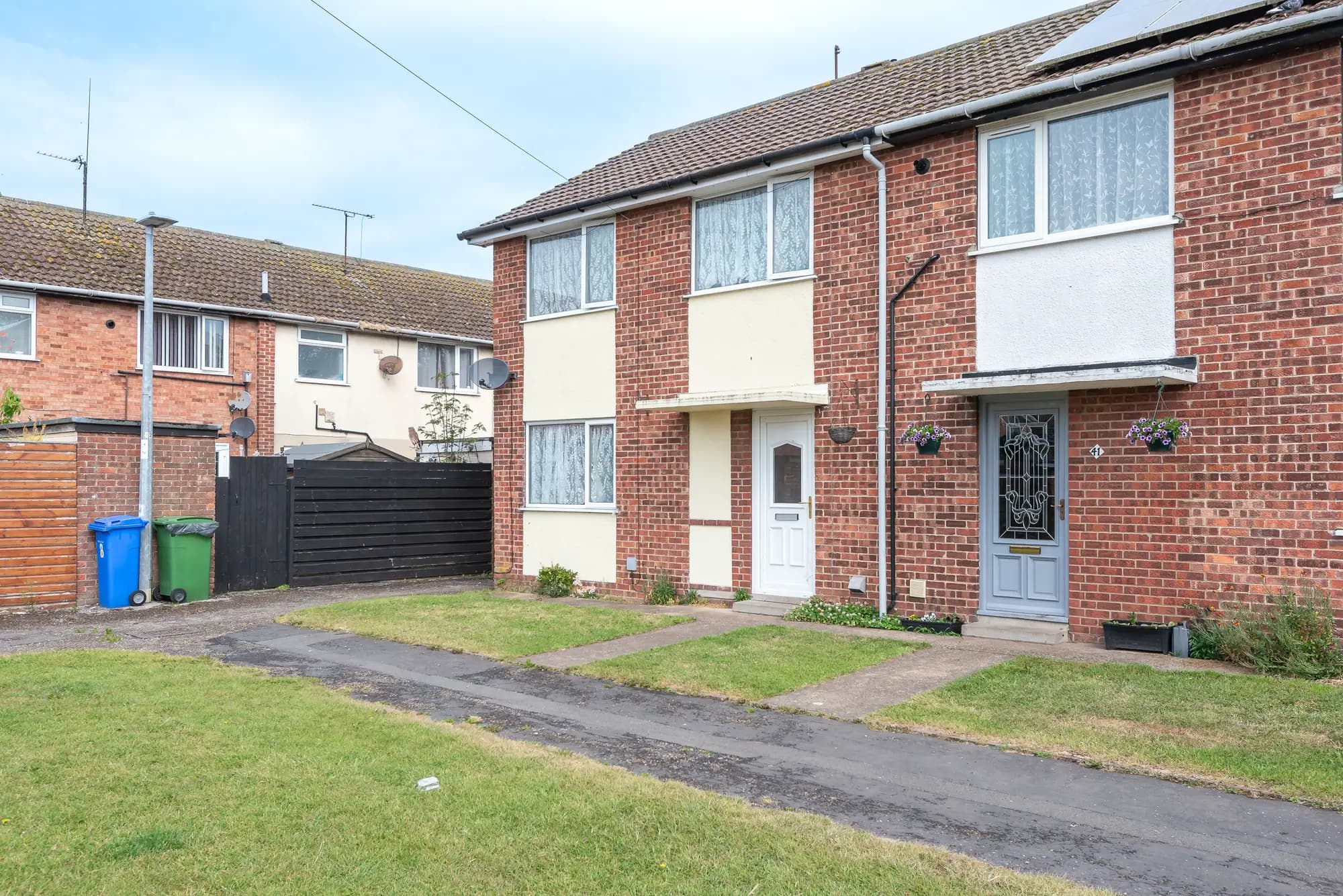 property photo 27 of 33