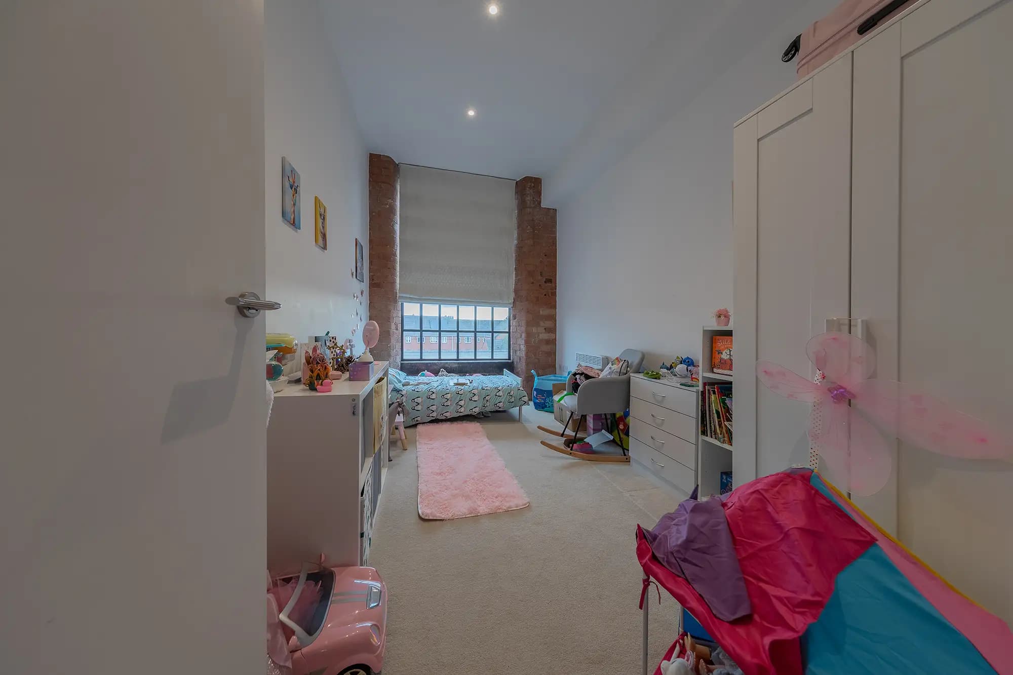 property photo 15 of 23