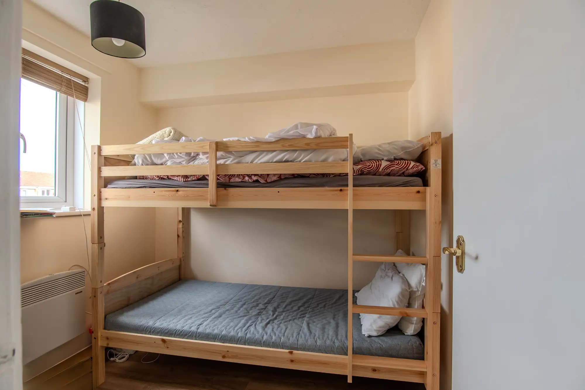 property photo 11 of 18