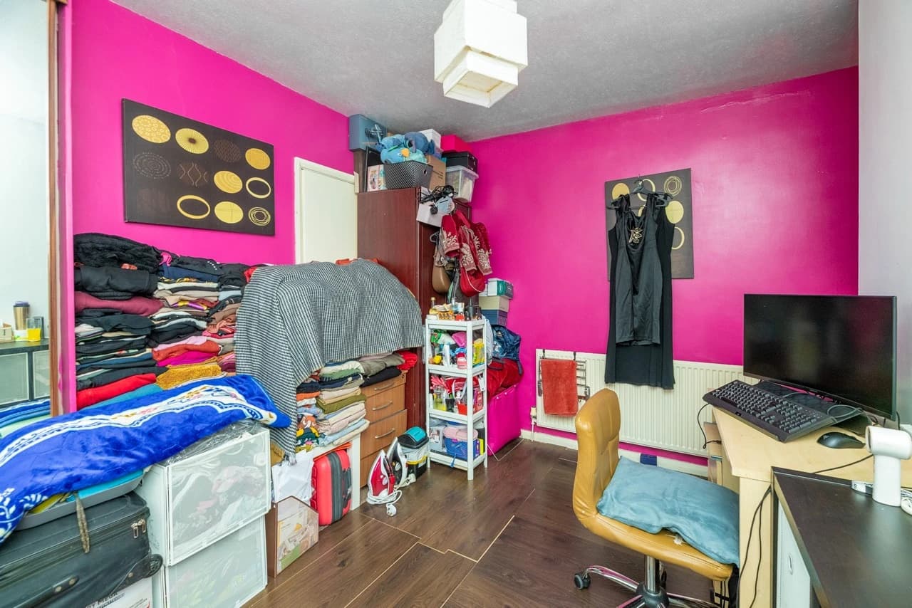 property photo 17 of 22