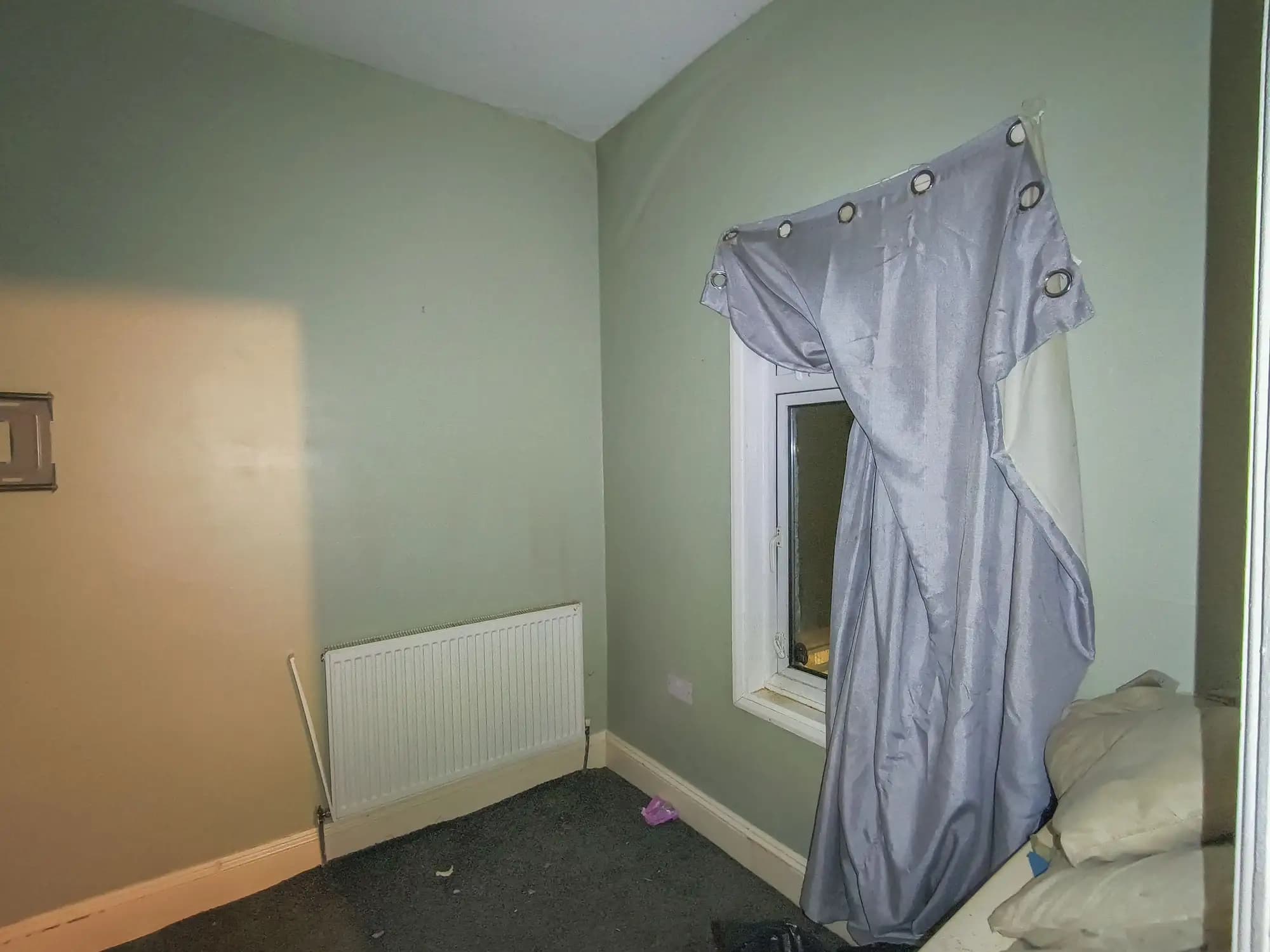 property photo 7 of 11