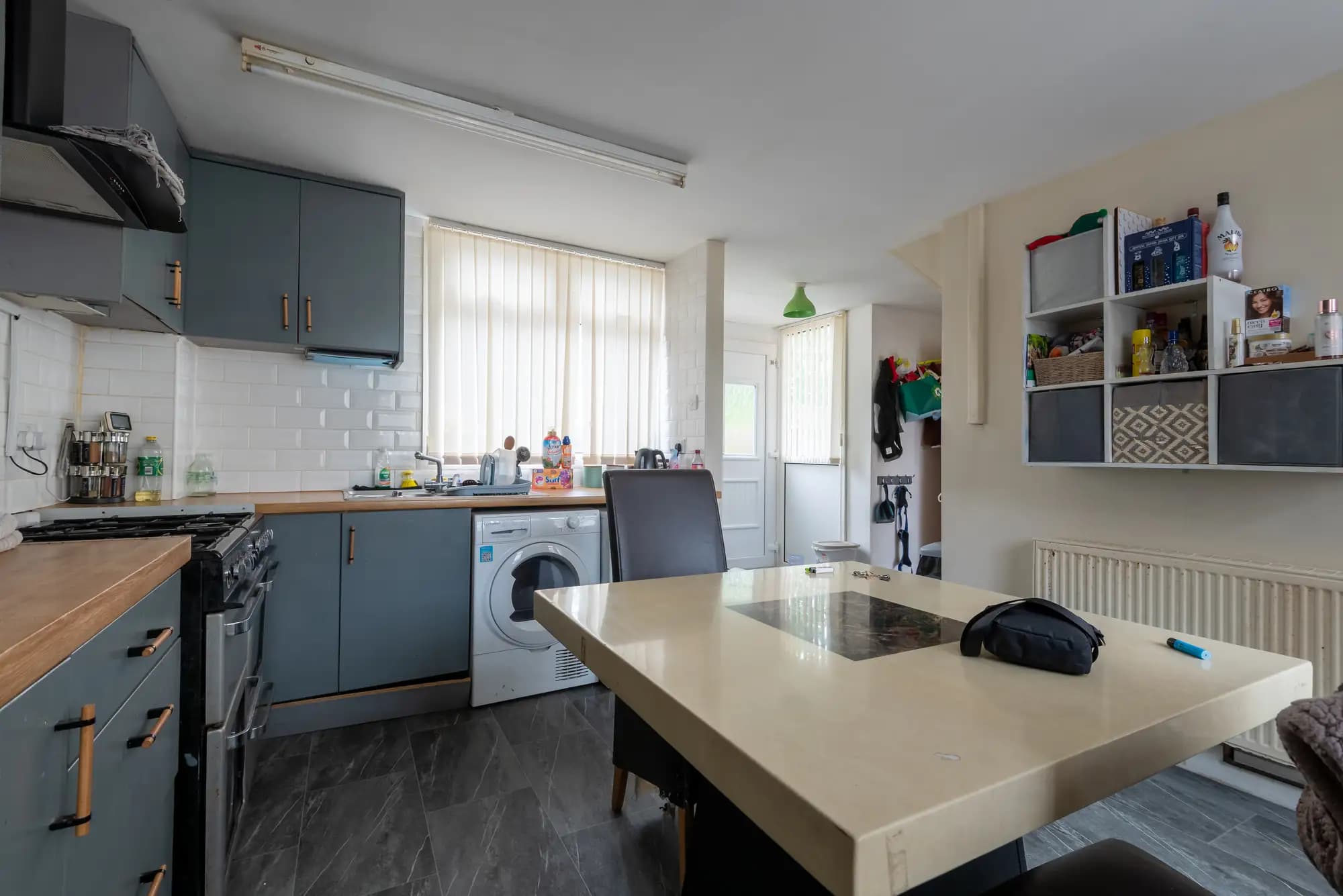 property photo 6 of 15