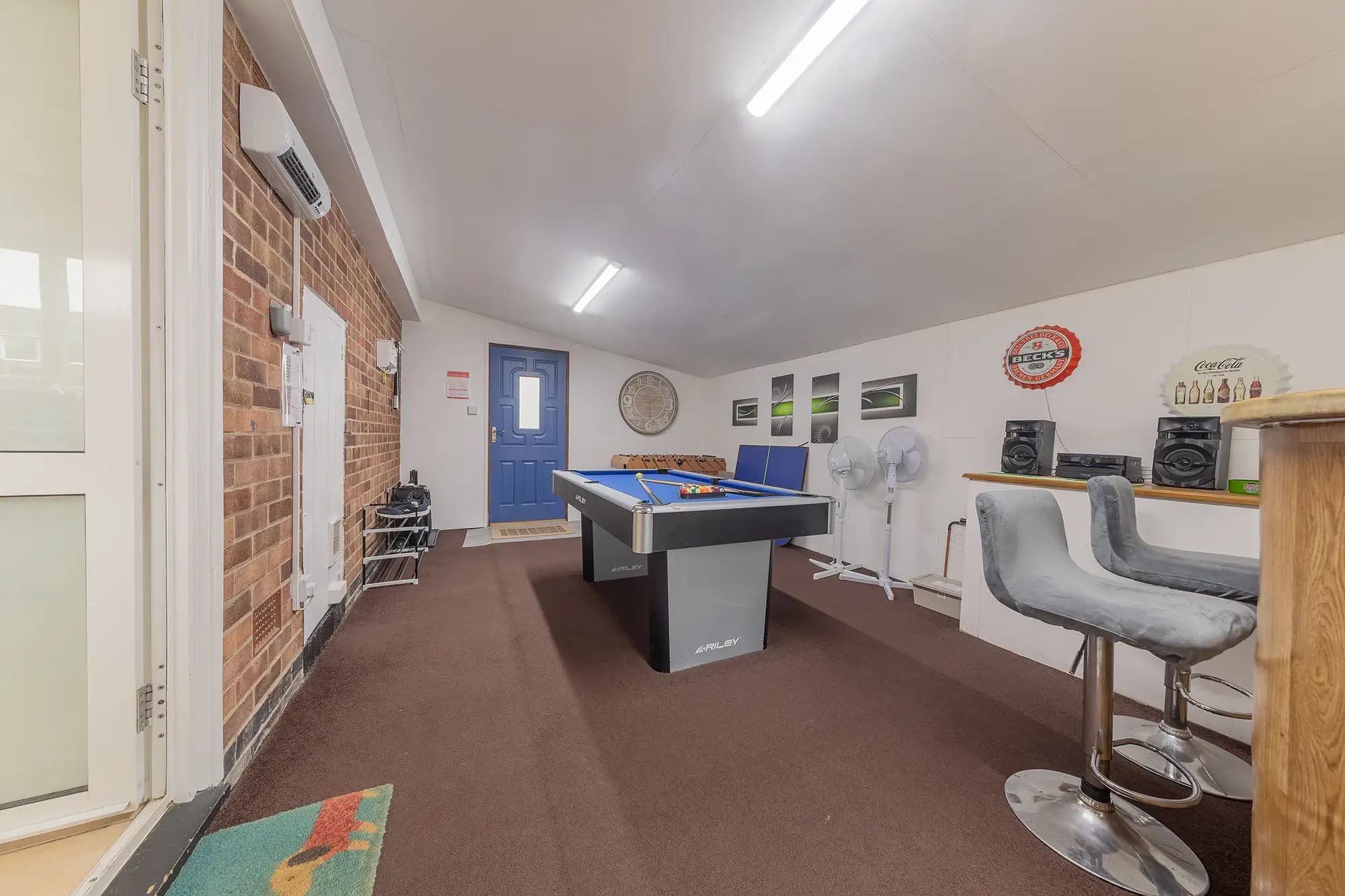 property photo 20 of 32