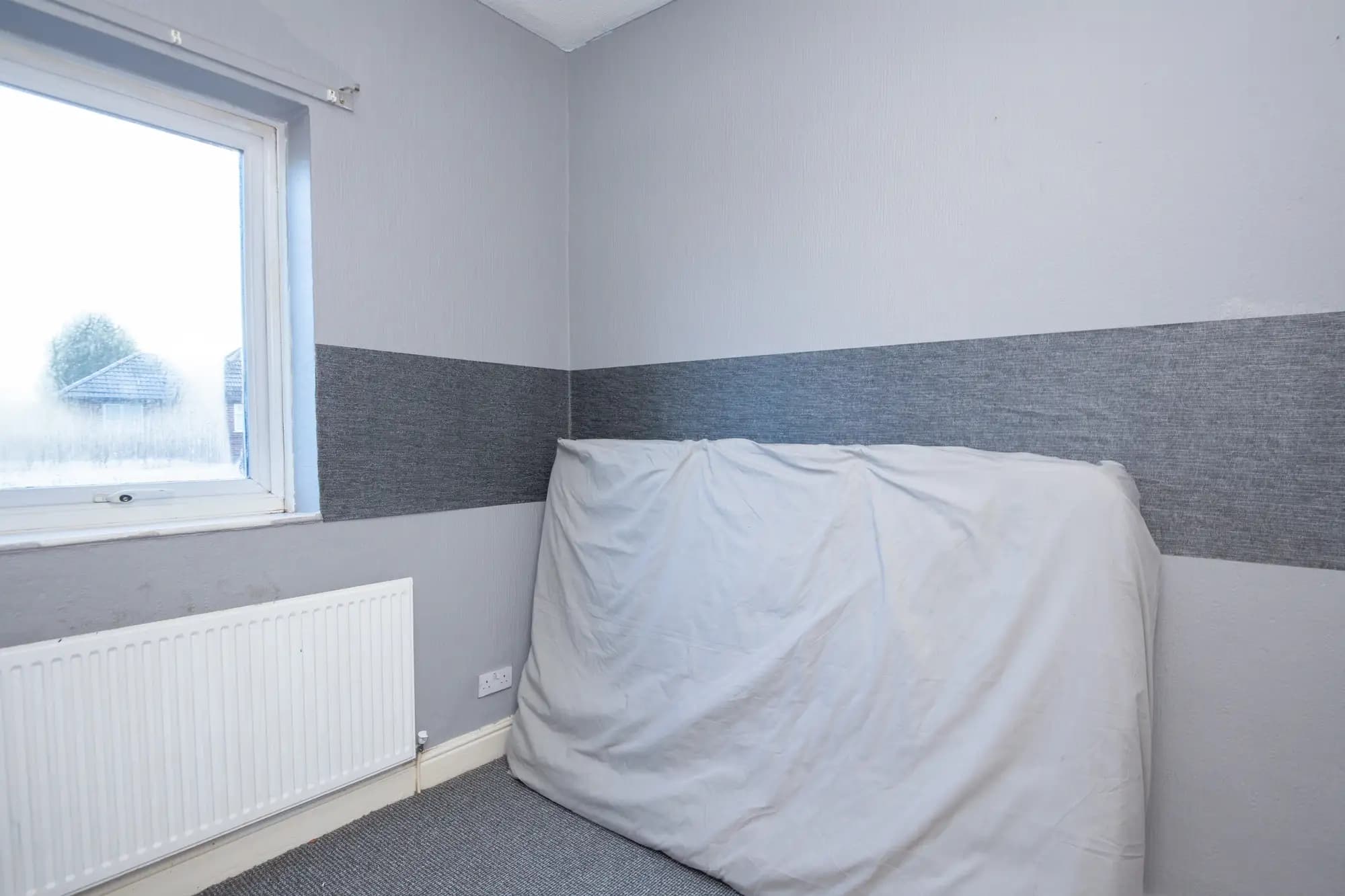 property photo 12 of 16