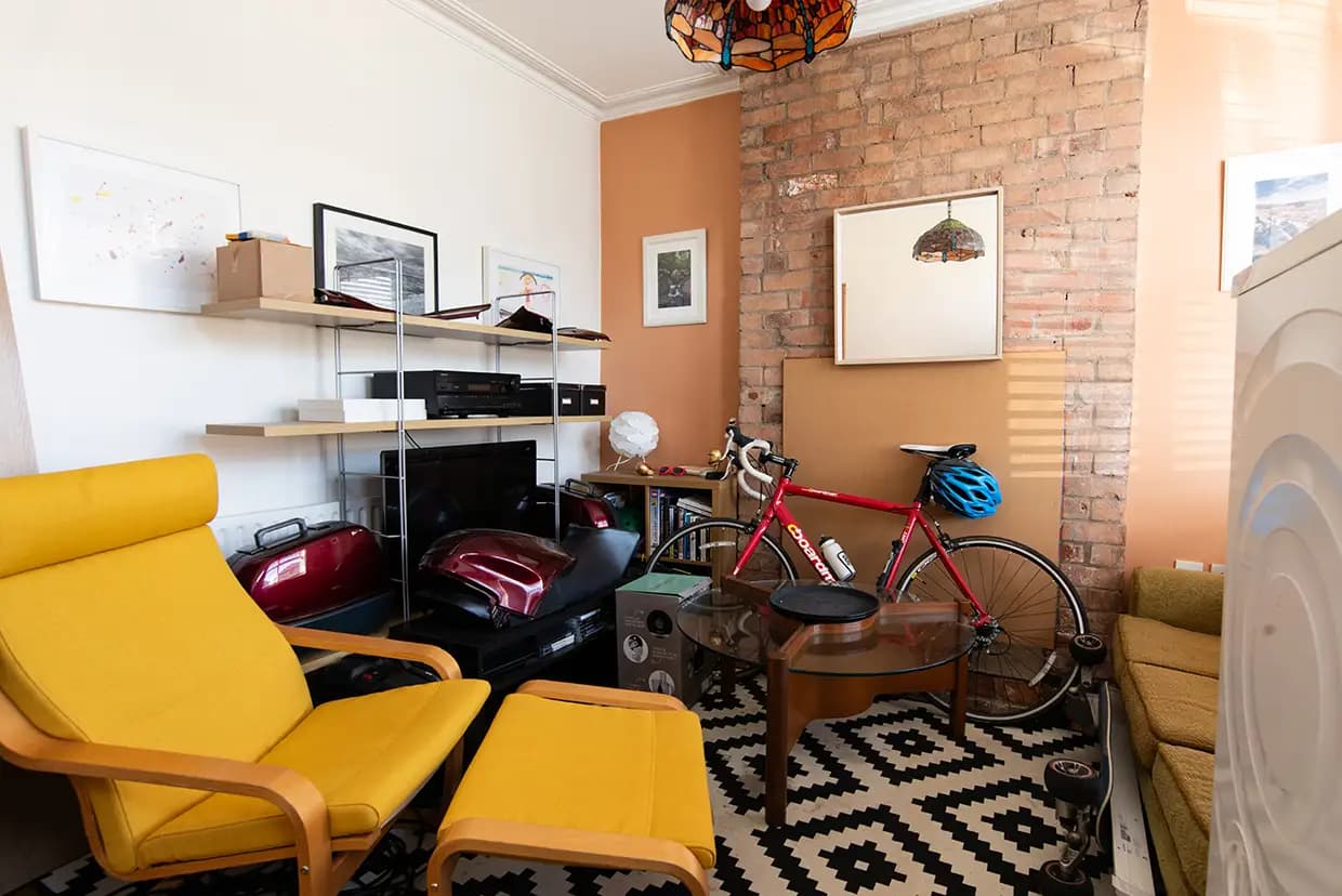 property photo 6 of 21