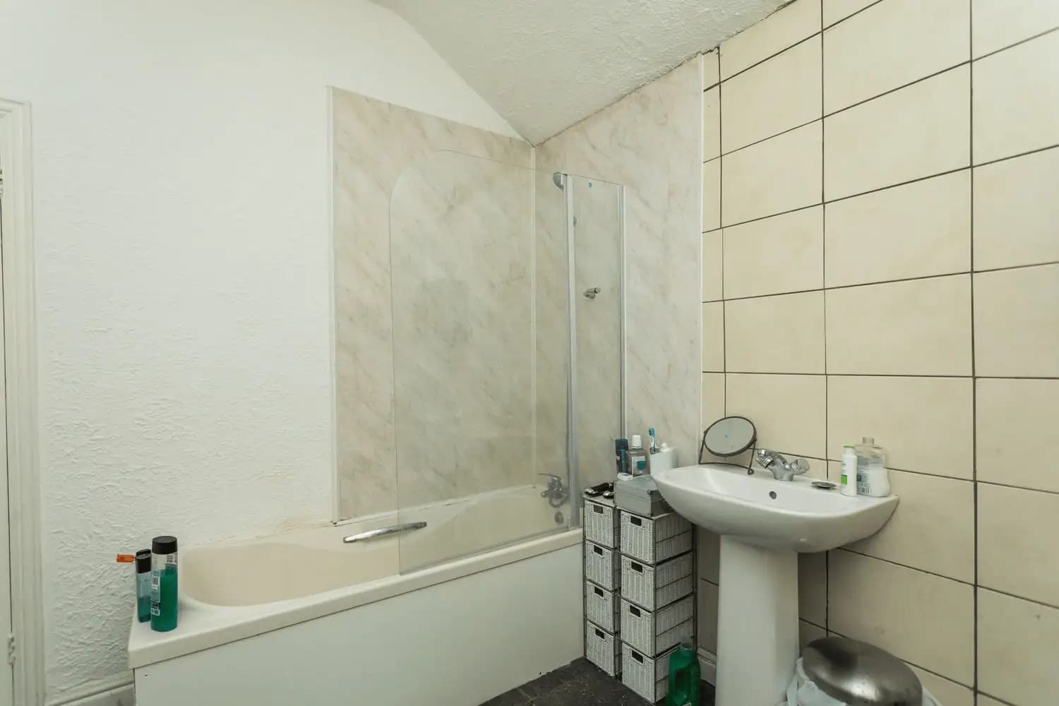 property photo 17 of 24