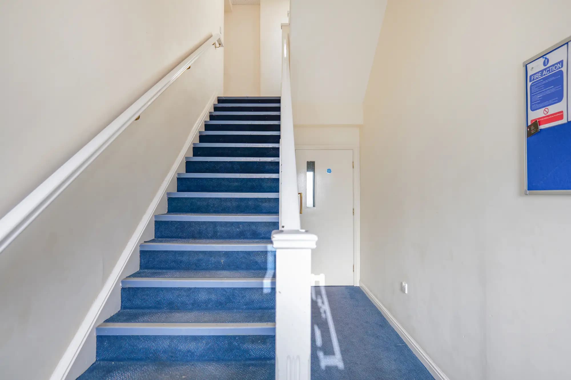 property photo 13 of 20