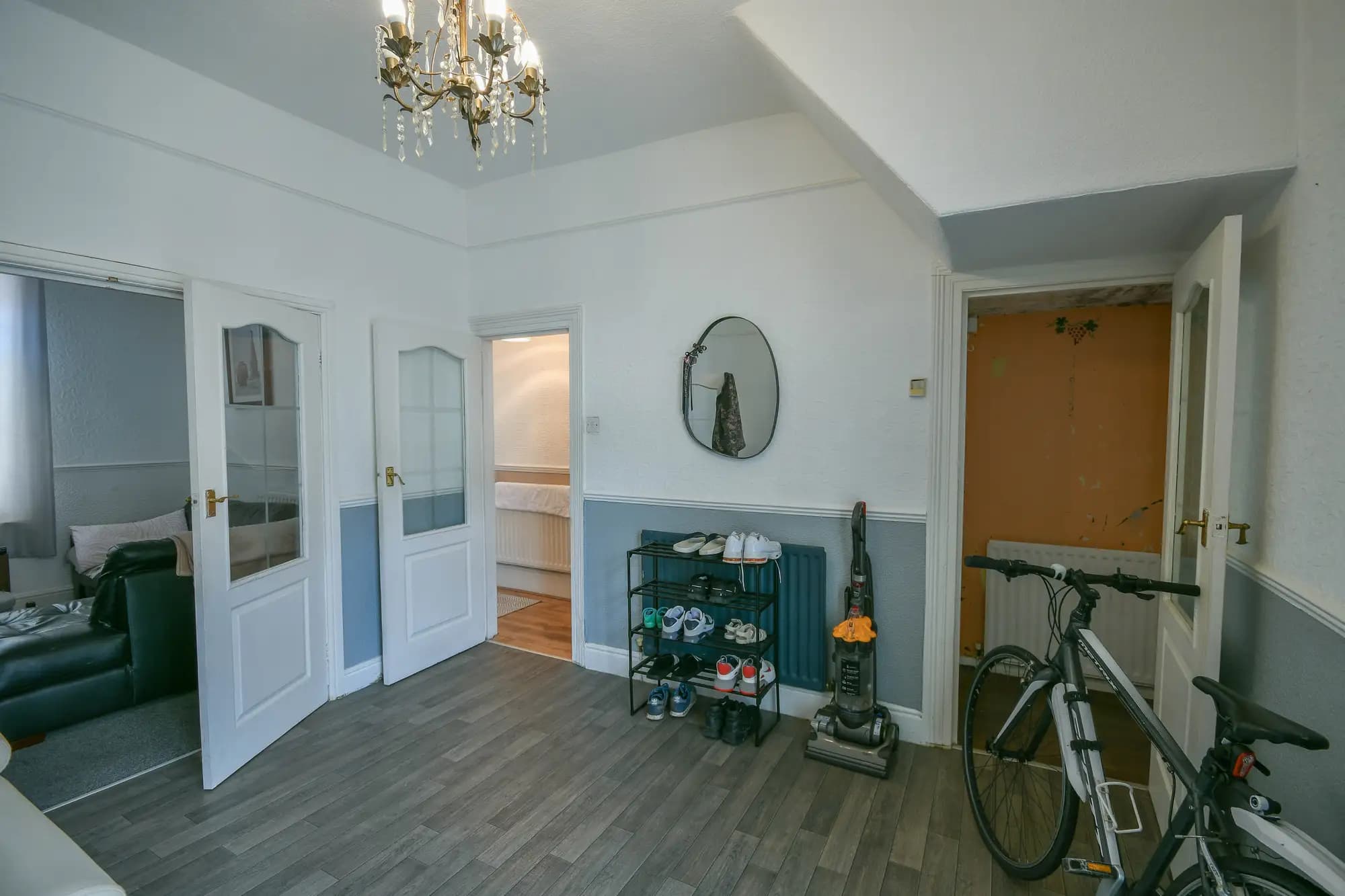 property photo 6 of 23