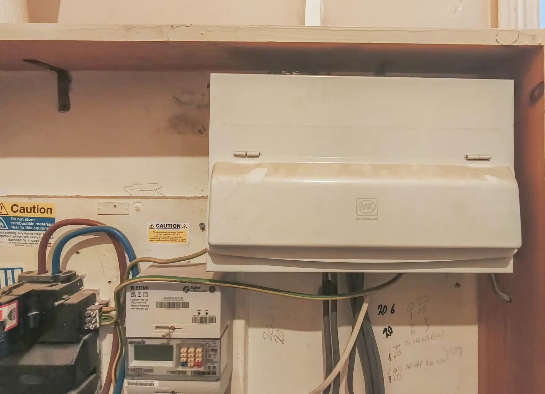 property photo 13 of 14