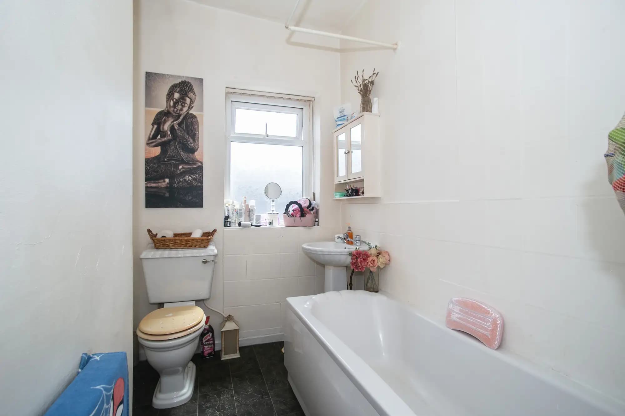 property photo 8 of 15
