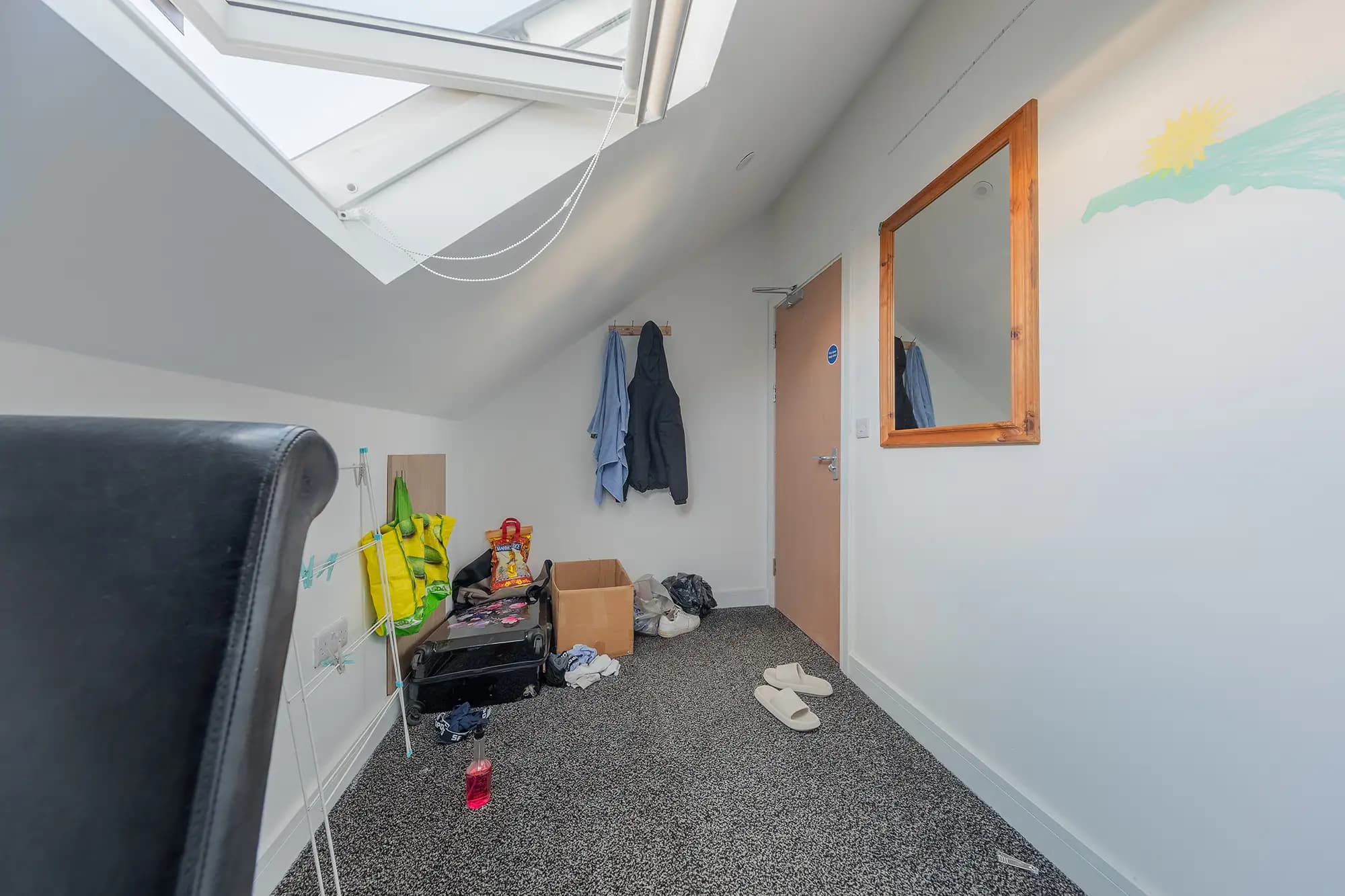 property photo 18 of 27