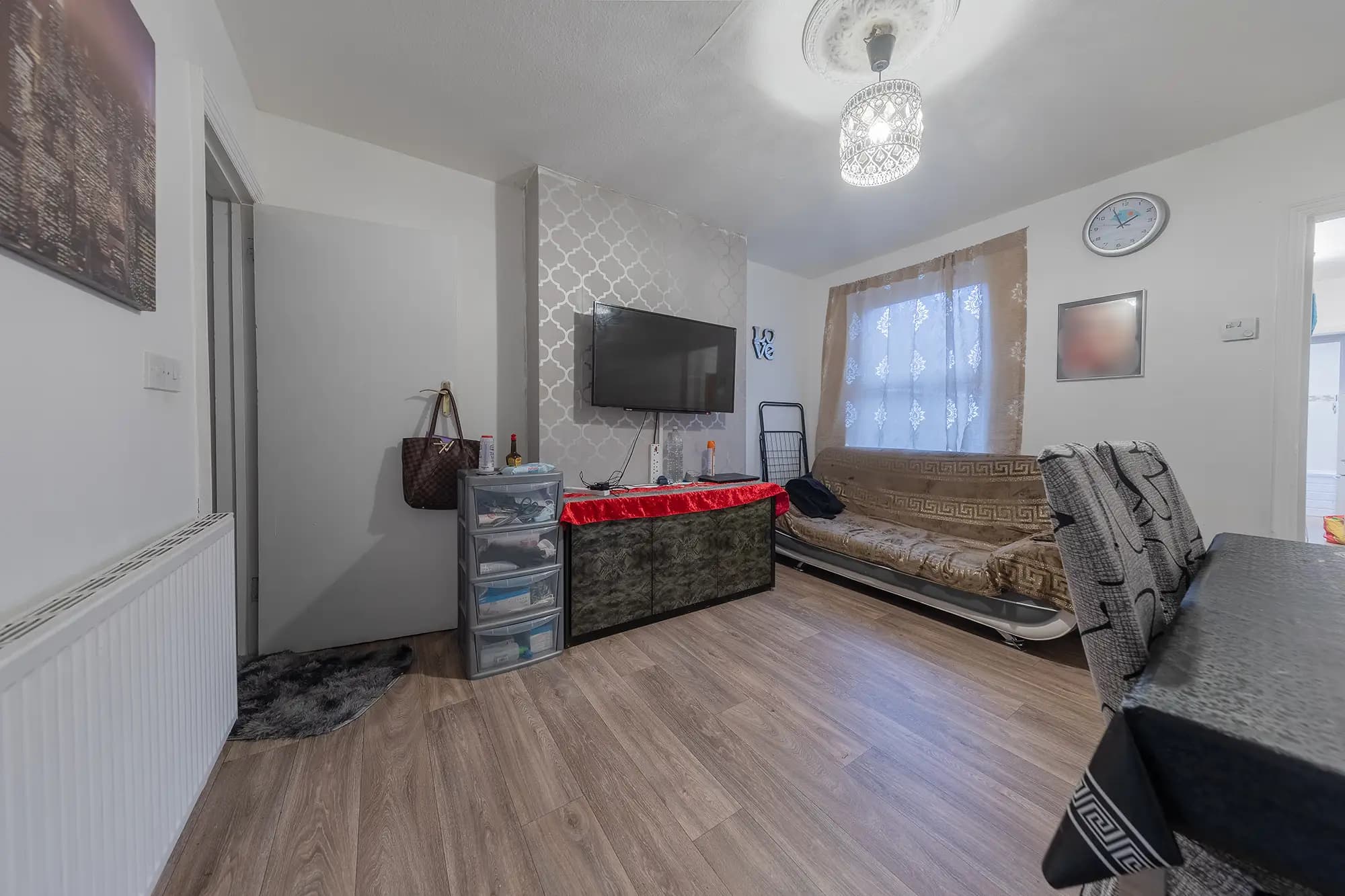 property photo 4 of 25