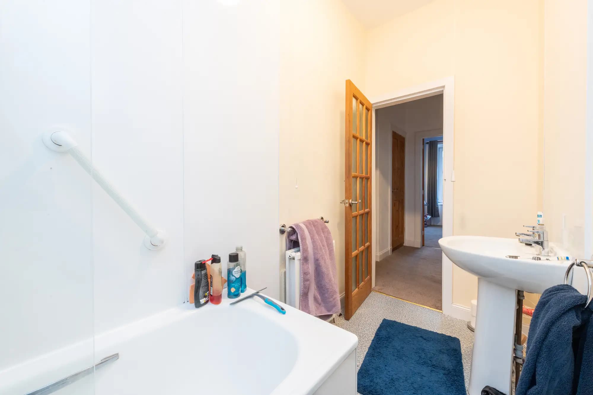 property photo 9 of 23