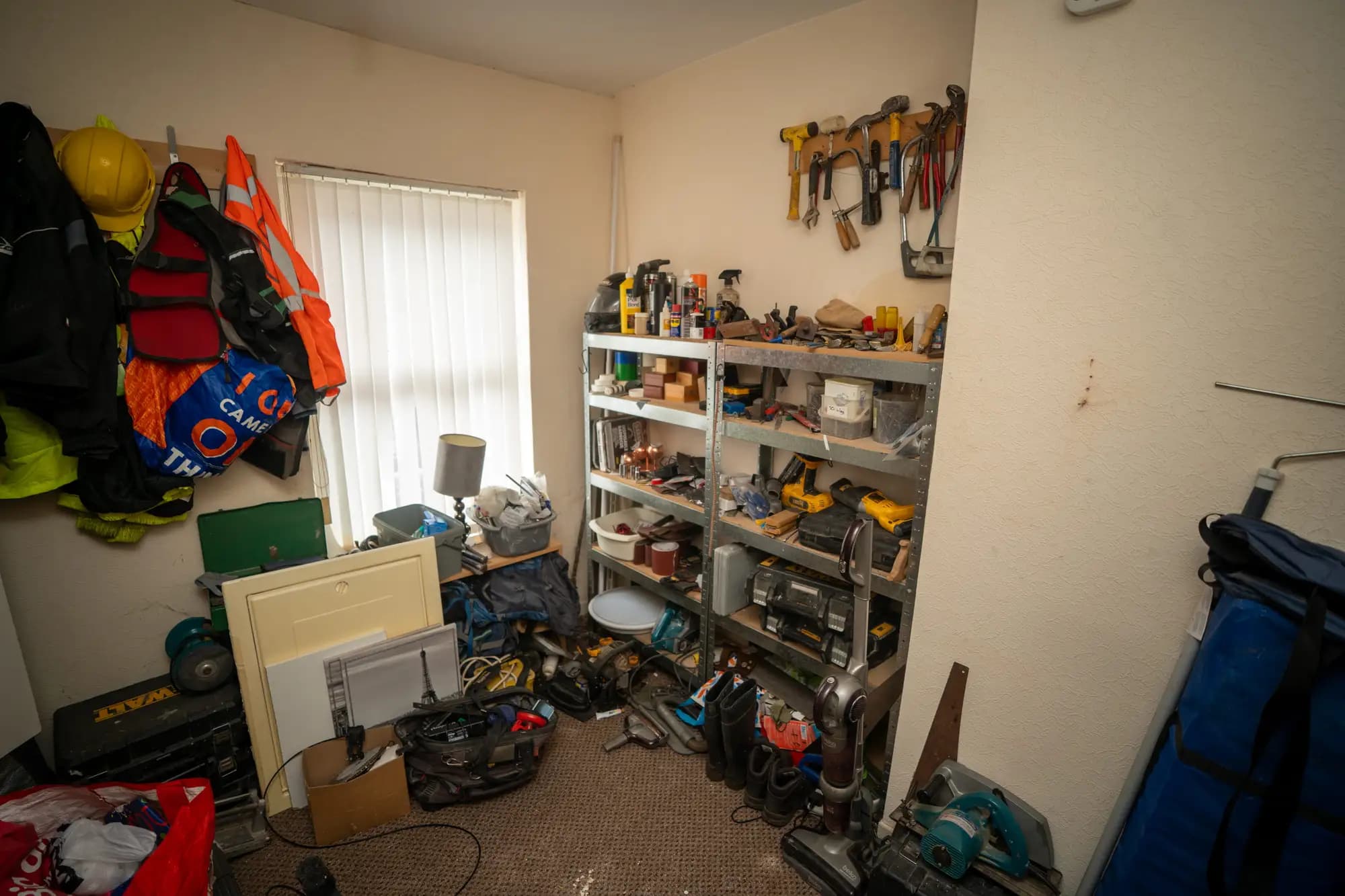 property photo 11 of 16