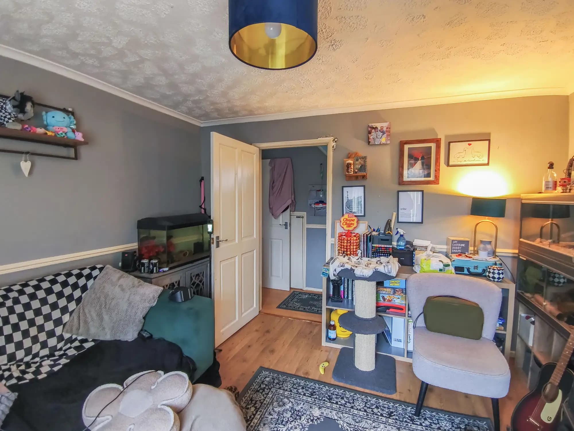 property photo 3 of 20