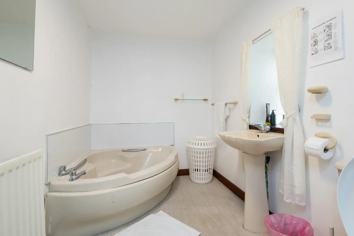 property photo 61 of 80