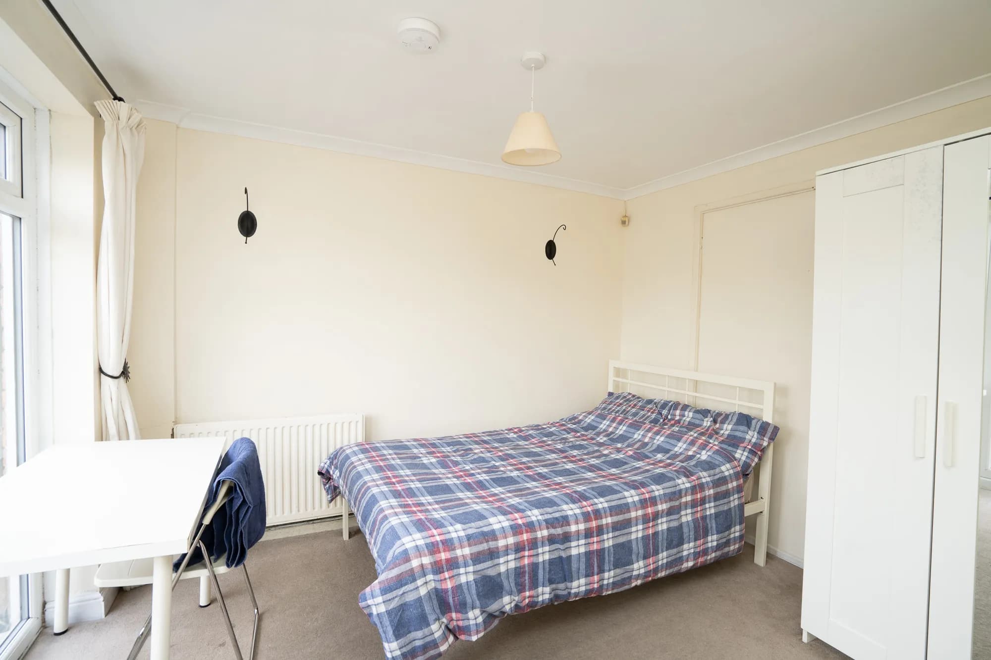 property photo 9 of 27