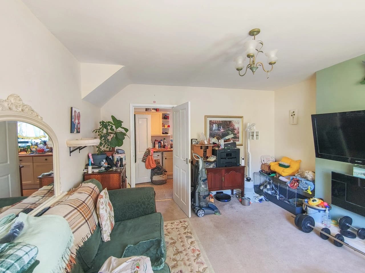 property photo 3 of 17
