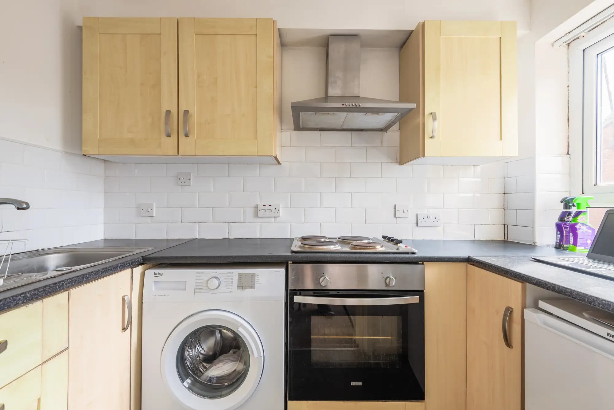 property photo 6 of 14