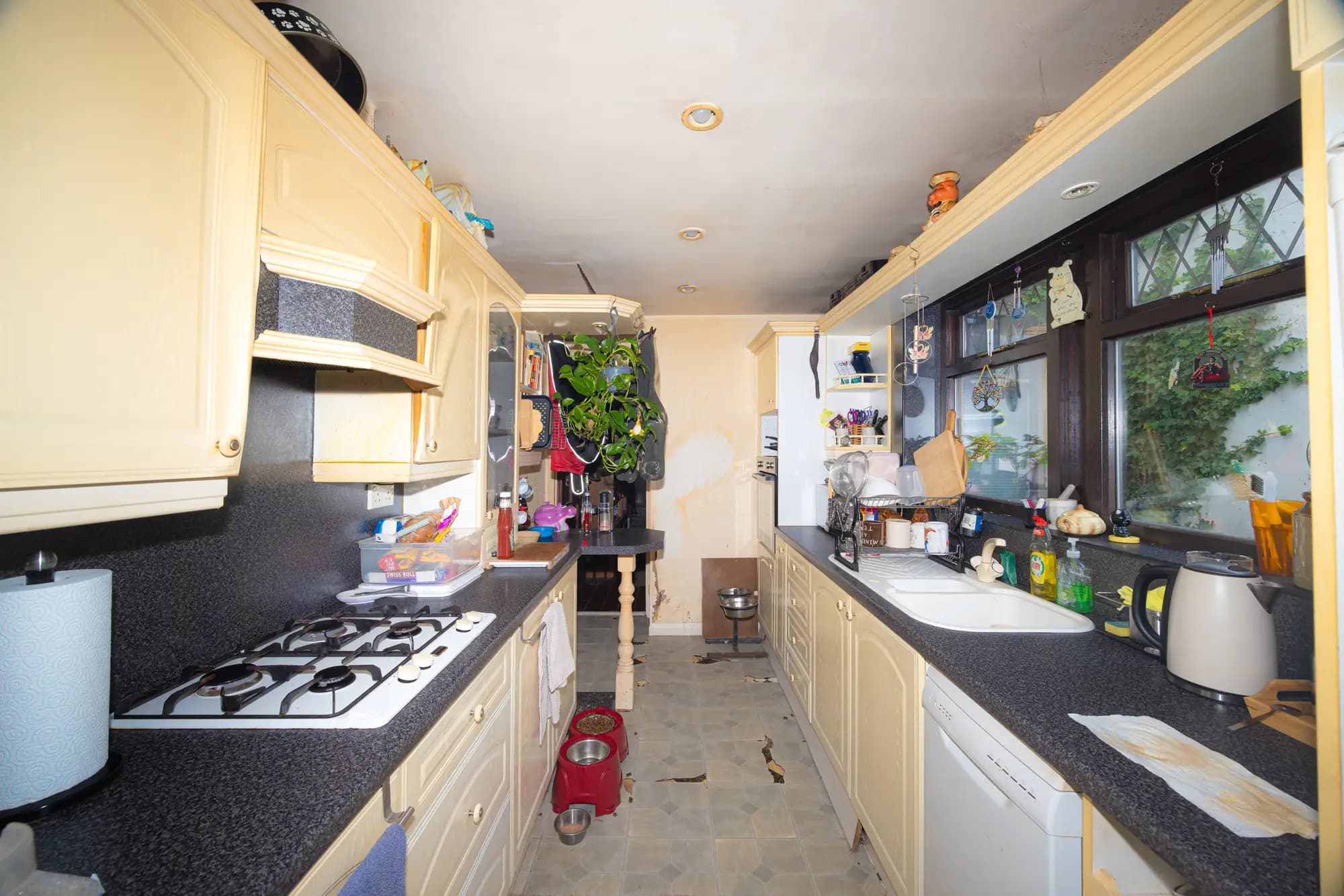 property photo 5 of 22