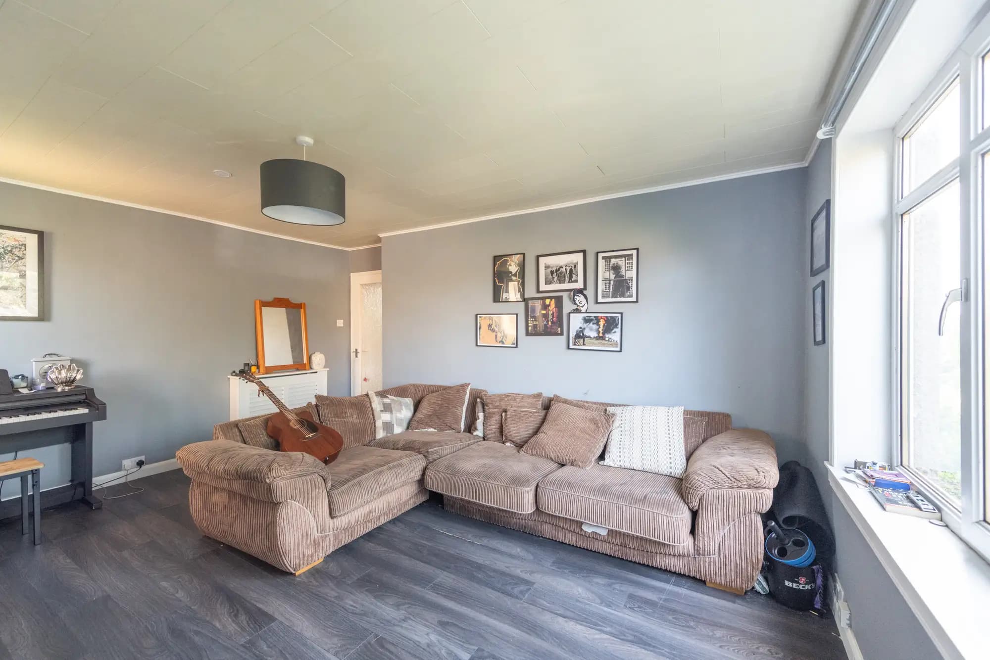 property photo 4 of 19